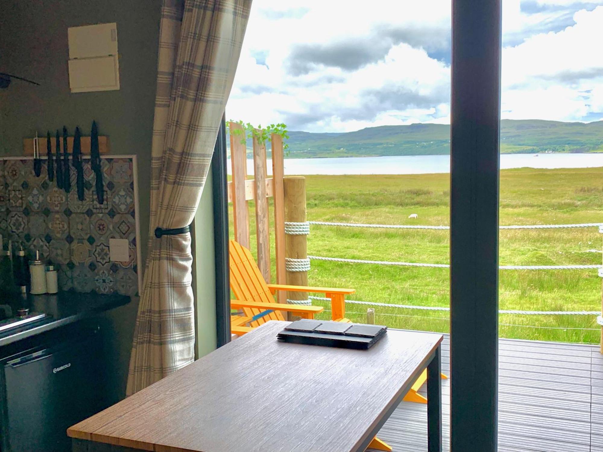 Coral Cabins Dunvegan  Room photo
