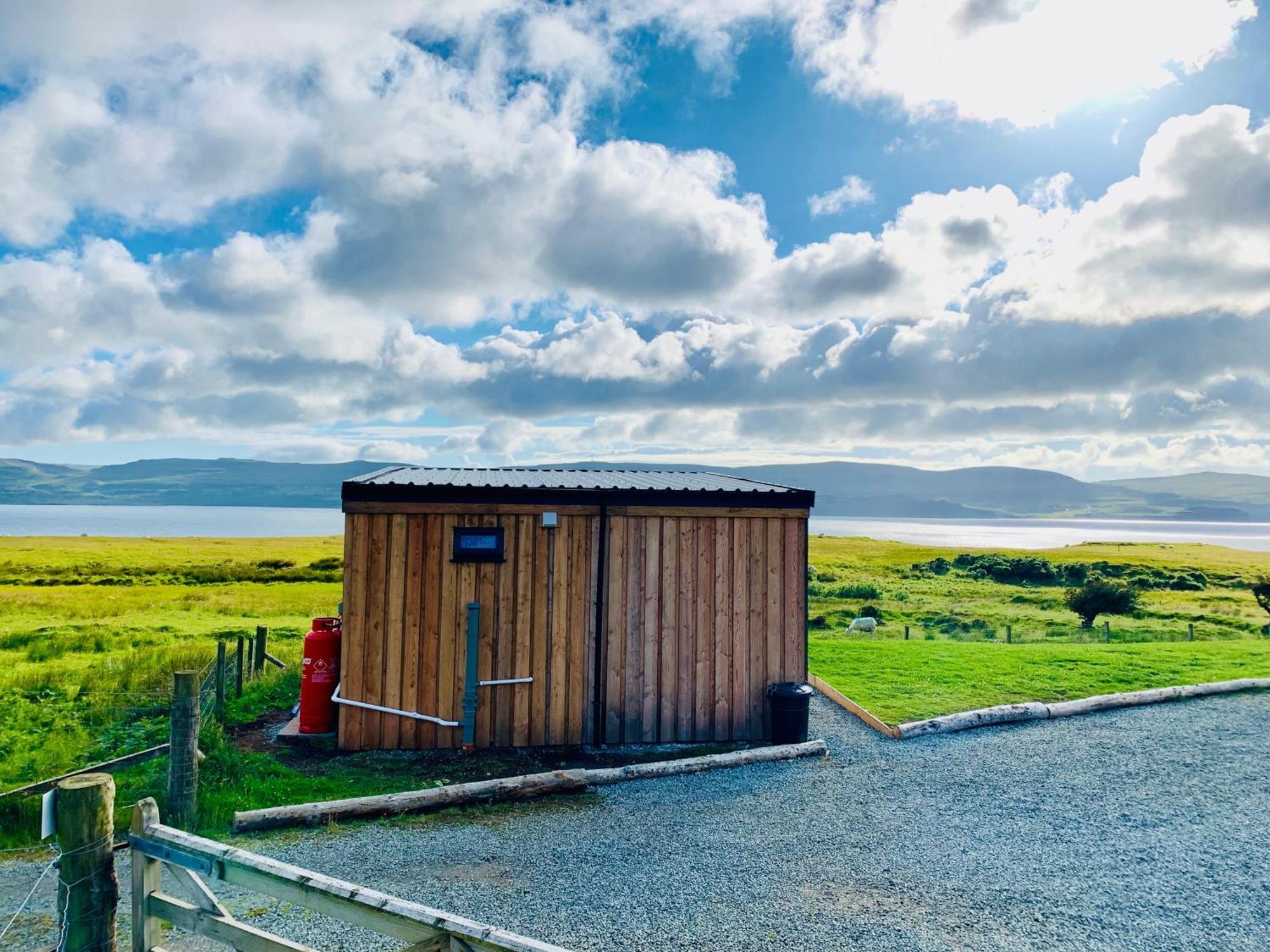 Coral Cabins Dunvegan  Room photo